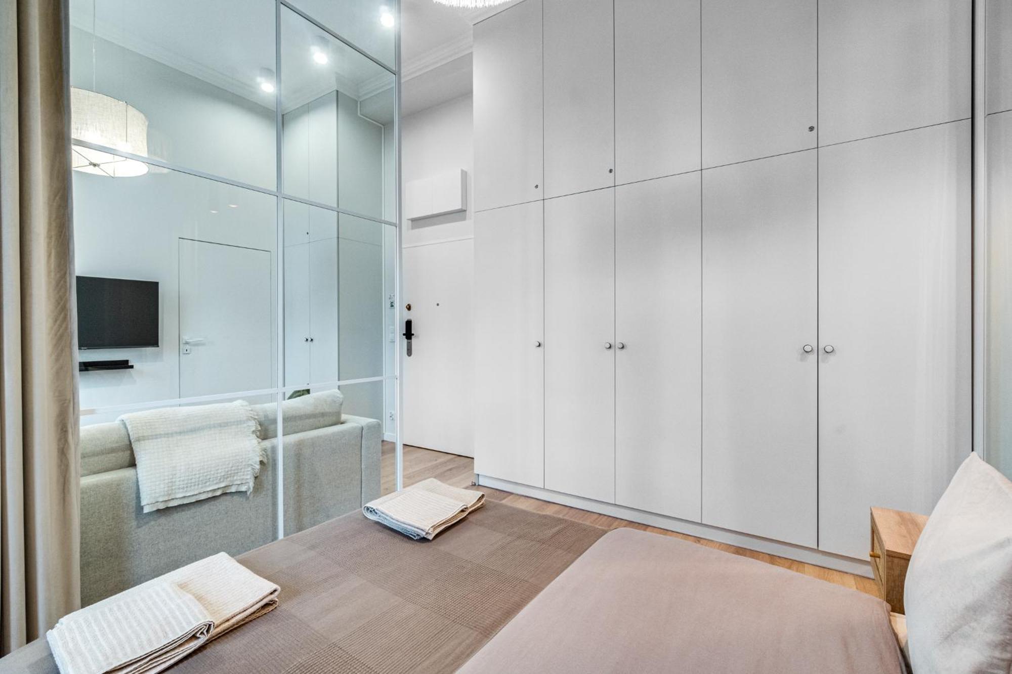 Apartament Riverside View - Parking Free Wroclaw Bagian luar foto